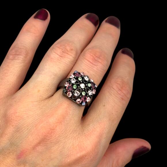 Free People Jewelry - Vintage Cocktail Ring Free People Pave Rhinestone Gunmetal Size 8